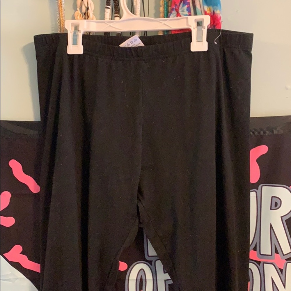 Soft black leggings